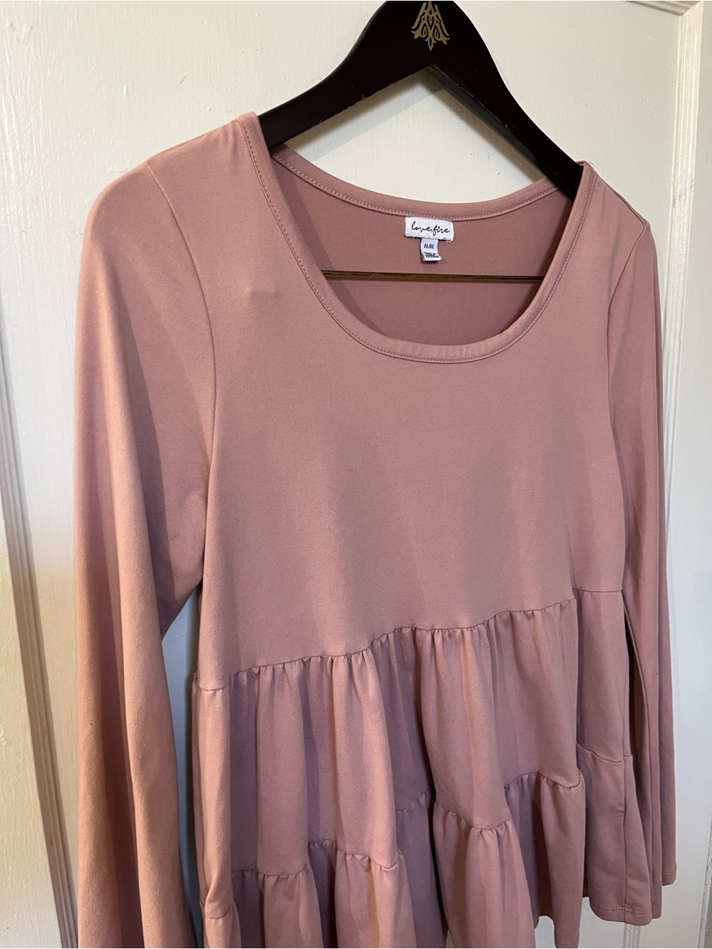 Love, Fire Dusty Rose Long Sleeve Tiered Babydoll Tunic Top Size Medium EUC